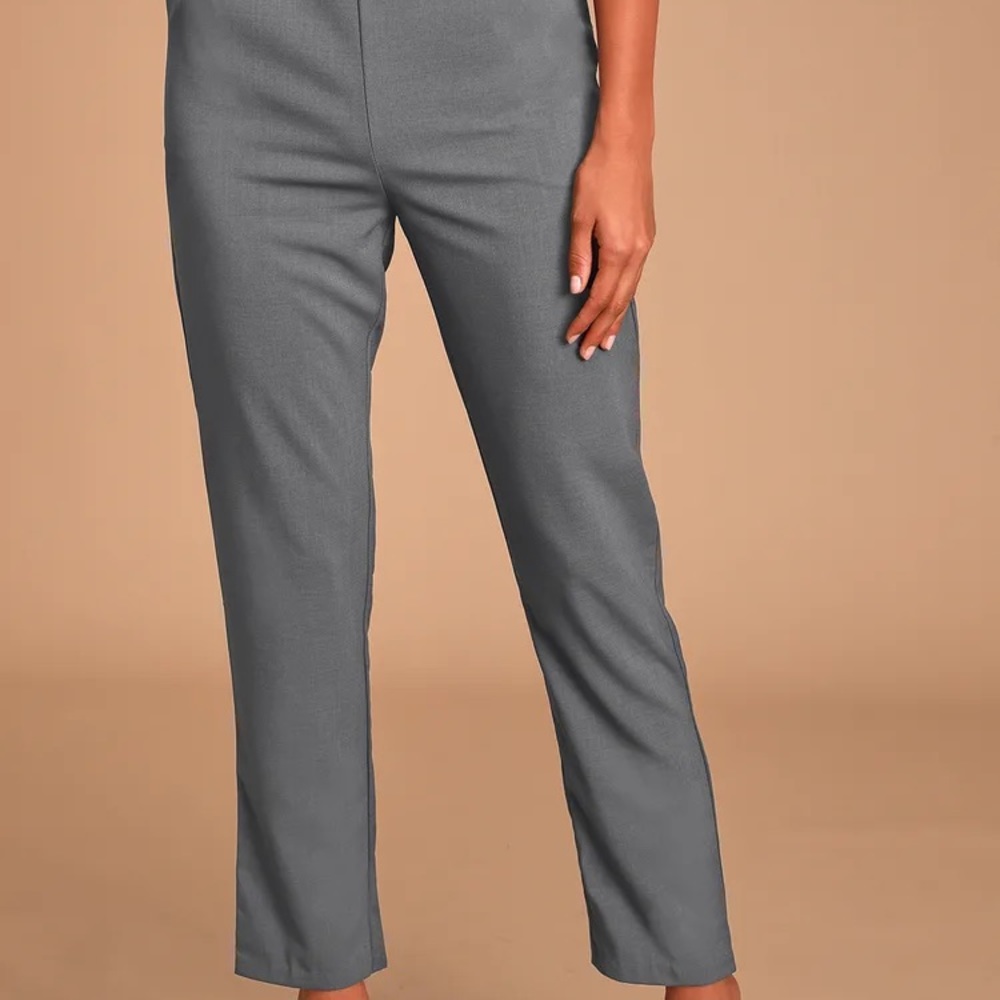 BRAND NEW lulus pants. Too big on me. Size xs